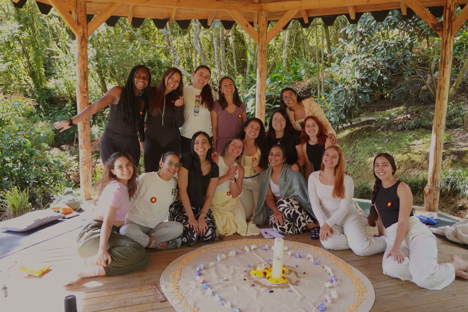 El círculo completo de mujeres en Casa Ilusión